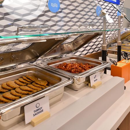 东塔尔萨-卡图萨智选假日套房酒店 圖爾薩 外观 照片